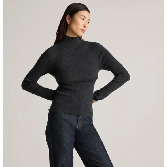 Quince 100% Cashmere Featherweight Ribbed Mock Neck Turtleneck Sweater Gray - Picture 4 of 15